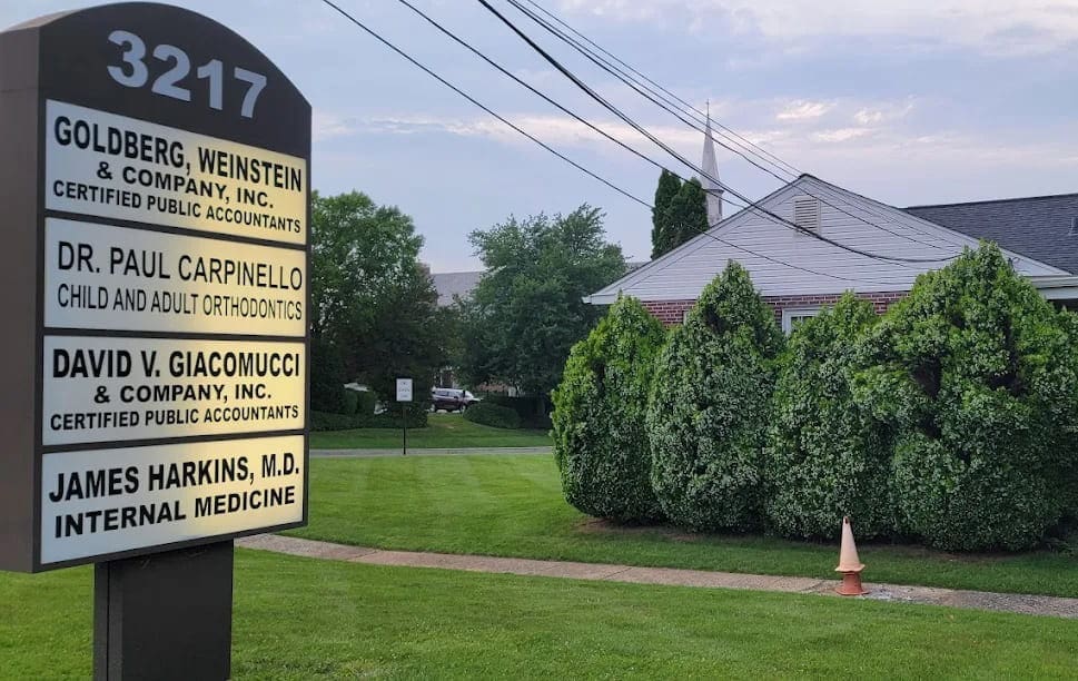 Dr. Paul Carpinello and Dr. David Carpinello: Orthodontist in Newtown Square PA Carpinello Orthodontics